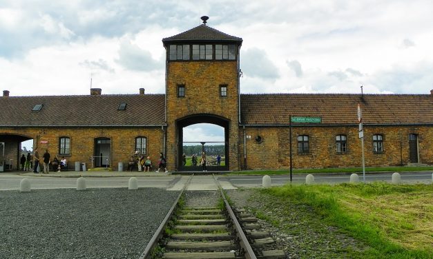 Vabljeni na ekskurzijo v Auschwitz – Birkenau