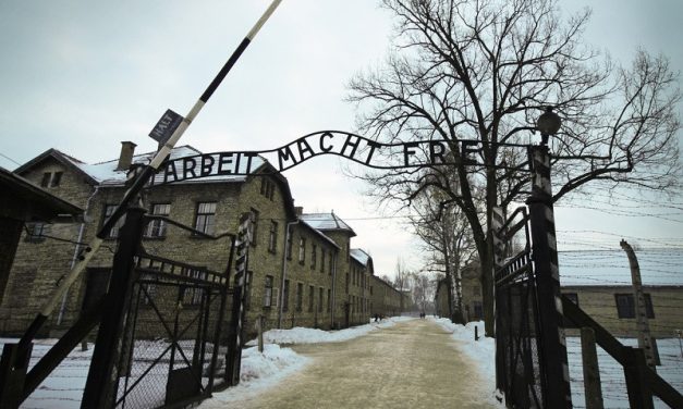 Spominska slovesnost ob dnevu spomina na holokavst